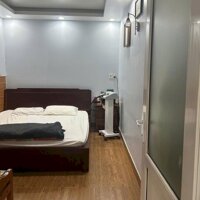 BÁN NHÀ NGUYỄN THỊ ĐỊNH Q2 – XE HƠI NGỦ NHÀ – 113M2 – 2 TẦNG – CHỈ 9 TỶ  • Nhà 1 trệt 1 lầu đúc kiên cố, có phòng ngủ tầng trệt cho người