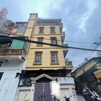 Cho thuê MBKD Phố Hoàng Cầu làm VP, KD sạch, Cà Phê...62m2, 4.5 tầng, 4 Phòng, 27 Triệu