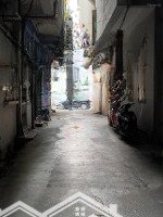 Hàng Hiếm Tại Trung Kính, 14 Vnd, 45 M2, 6 Phòng Ngủ 4 Vệ Sinh 5 Tầng ,Nhà Dân Xây Oto Đỗ Cửa ,Cách Phố 30M