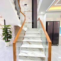 Siêu Phẩm 6 Tầng, Huỳnh Thị Hai, 60m2, Cực đẹp lung linh Đường 5m Thông Tứ Tung xe hơi ngủ trong nhà