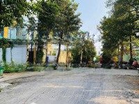 Đất Nền Đường Số 9, Kdc 135, Thị Trấn Bến Lức, Long An. Diện Tích: 132M2 Giá Chỉ 2 Tỷ 150. Liên Hệ: 09360.63411