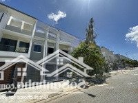 Bán Nhà Phố Bà Rịa City Gate - Đã Có Sổ 120M2 ,Nhà Đã Hoàn Thiện. Giá Bán 4.5 Tỷ, 0775707172 Phạm Yến