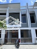Bán Nhà Phố Bà Rịa City Gate - Đã Có Sổ 120M2 ,Nhà Đã Hoàn Thiện. Giá Bán 4.5 Tỷ, 0775707172 Phạm Yến