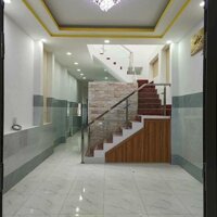 NHÀ 1 TRỆT 1 LẦU GẦN CHỢ VƯỢT LŨ PHƯỜNG 8 VĨNH LONG