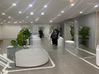 Bán Nhà Mặt Phố Võ Chí Công, 150 Tỷ, 269.9M2, Đẹp, Nhiều Tiện Ích