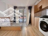 Cho Thuê Căn Hộ Cao Cấp Mới - Có Balcony - Rộng 32M2 - Đường Cách Mạng Tháng Tám Q3