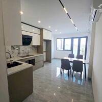 Bán Nhà Phố Tư Đình Long Biên 30m 5T MT4.3m Chỉ 6.5 Tỷ Sát Mặt Phố, Ô Tô Tránh Dừng Đỗ