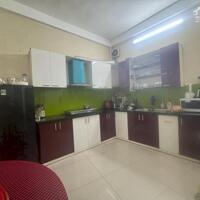 Cần bán gấp nhà ngõ 44 Trần Thái Tông 45m2, 4T, full nội thất, dân xây