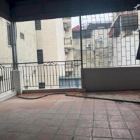 Cần bán gấp nhà ngõ 44 Trần Thái Tông 45m2, 4T, full nội thất, dân xây