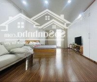 Cần Bán Gấp! Nhà Mới Nội Thất Sịn Sò! Nhà 50M2 . 5 Tầng. Giá= 8.5 Tỷ :