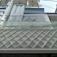 Lô Nhìhẽm Xe Hơiđường Huỳnh Tấn Phát - Thị Trấn Nhà Bè
