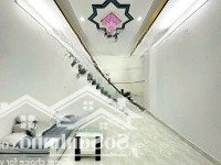 Lô Nhìhẽm Xe Hơiđường Huỳnh Tấn Phát - Thị Trấn Nhà Bè