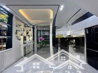 Một Căn Giá Mềm. Đinh Công Tráng, Tân Định,Q1.50M2/3Tỷ680. Hẻm Ô Tô Shr Chính Chủ