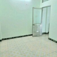 Nhà lầu mặt tiền kdc Thới Nhựt