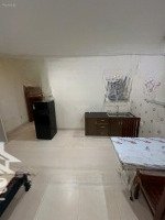 Cho Thuê Phòng Mặt Tiền Đường Phạm Hùng. Diện Tích: 35M2. Full Nội Thất. Giá Thuê: 5 Triệu/Tháng.