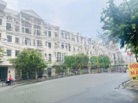 Bán Tòa Nhà Văn Phòng - Đối Diện City Land Nguyễn Văn Lượng -Diện Tích14X25 - 316M2 - Có Hầm