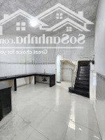2.79 Tỷ/ Không Có Căn Thứ 2 Nhà 1 Trệt 1 Lầu Gần Bờ Hồ Biconsi Tân Bình Tp Dĩ An Đường Oto Quá Rẻ