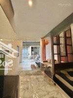 Chính Chủ Bán Nhà 5 Tầng 32M2 Giá Bán 6 Tỷ Ngõ Ô Tô Qua Full Nội Thất Cao Cấp Phố Lĩnh Nam