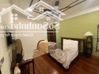 Bán Nhà Sát Phố Hàng Chiếu Hoàn Kiếm Nhà Mới Khu Vip Ngõ Thông Thoáng Vị Trí Siêu Đẹp Giá Hạt Rẻ