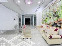 Bán Căn Shophouse Đã Hoàn Thiện Tại Oasis City, Trục Đường Đẹp, Nhà Mới 100%, 4 Phòng Ngủ 3Wc