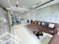 Bán Nhà Phố Nguyễn Văn Cừ. 7 Tầng Thang Máy Gara 2 Ô Tô. Diện Tích: 65M2, Giá Chỉ 16.X Tỷ.