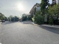 Cần Bán Gấp! Biệt Thự 3 Tầng 280M2(10X28M), 24Tỷ Tl, Khu Ven Sông Sg Đường Số 25, Gầntrung Tâm Thương Mạigigamall