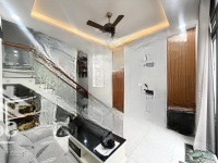 Nhà Lung Linh Q.tân Bình Cách Mạng Tháng 8 Gần 50M2 4 Tầng Hơn 7 Tỷ