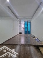 Bán Nhà Nguyễn Văn Huyên, 6. Tầng Thang Máy, Ô Tô, Kinh Doanh, 18.5 Tỷ