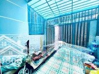 Chủ Cần Bán Cực Gấp - Xe Hơi Vào Nhà - 2 Lầu - Ngay Ubnd Quận