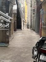 Nhà Đẹp-Cầu Giấy-Ô Tô Đỗ Cửa-Ngõ Thông-Gần Phố- Diện Tích: 35M2-Nhỉnh 7 Tỷ-Full Nội Thất Xịn Xò