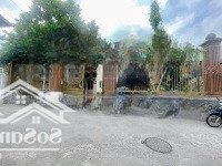 Bán Đất Tặng Nhà 427,4M2, Hxt, Trần Hưng Đạo, Dĩ An, Giá Bán 10.8 Tỷ, Liên Hệ: 0937676456