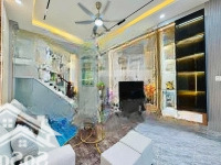 Siêu Phẩm Nhà 60M2 Ngay Trần Quang Diệu, Quận 3 Giá Bán 3Tỷ250. Gần Ngã Tư Lê Văn Sỹ. Hẻm Xe Hơi 6M