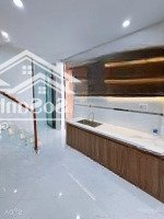 Quận 11 4 Tỷ 250 (Nắm Chủ). Chính Chủ Gởi Bán Nhà Hẻm 1/ Lê Thị Bạch Cát P11 Q11