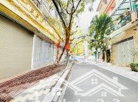 Cực Hiếm Nhà Phân Lô Tây Hồ Bộ Giáo Dục 53M2 6 Tầng Thang Máy, Vỉa Hè Ô Tô Tránh Dừng Giá: 21.5 Tỷ