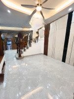 Bán Nhà Lĩnh Nam 35M X 5 Tầng , Trước Nhà Ba Gác Quay Đầu , Cách Mặt Đường Lớn 80M , Sổ Đỏ