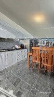 Nhà Riêng Lạc Long Quân - 80M - Ngõ Ô Tô - 6 Ngủ - Thang Máy -Công Viên Nước - Giá Bán 19.5 Tỷ