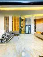 Bán Nhà Riêng 50M2 Nguyễn Văn Cừ, Thang Máy, Full Nội Thất, Trung Tâm Phố, An Sinh Tuyệt Vời