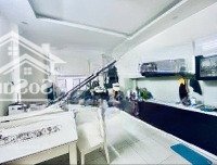 Khu Víp Sân Bay - Ô Tô Ngủ Trong Nhà Nở Hậu-Chủ Quá Gấp. Hạ Kịch Sàn