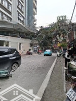 Building Mới Cứng - Vỉa Hè Đá Bóng - 8 Nổi, 1 Hầm Thông Sàn, Thang Máy - Kinh Doanh Vô Địch