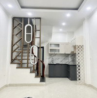 Nhà ngõ 143 Nguyễn chính, mới ô tô đỗ cổng, 30mx5T, 6.94 tỷ.