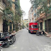 Cho thuê nhà Phố Nguyễn Cảnh Dị, 5 tầng x 55m2, 6 ngủ làm VP C.ty, KD online 17 Triệu