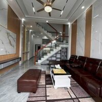 Nhà mặt tiền mới xây 1 lầu 1 trệt 3.2 tỷ/142m2, sổ riêng, đường thông