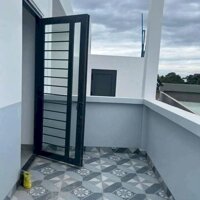 Nhà mặt tiền mới xây 1 lầu 1 trệt 3.2 tỷ/142m2, sổ riêng, đường thông