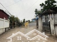 Bán Lô 650M2 Có 250M Thổ Cư, Bám Sông Đà. Sẵn Nhà Cấp 4 Đẹp.giá Chỉ 3,X Tỷ