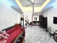 Nhà Đẹp - Ở Luôn - Cầu Giấy - Dân Xây - Ngõ Nông - 36M - 5T - 8.45 Tỷ ( Ctl)
