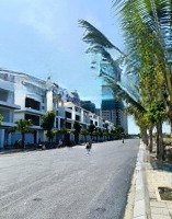Bán Lô Biệt Thự 300M Lakeside Đà Nẵng Vị Trí Đắc Địa Cơ Hội Đầu Tư Sinh Lời Cao!