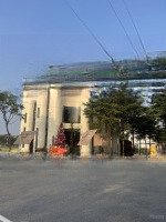 Chính Chủ Tôi Bán Lo24 Gần Trung Tâm Thương Mại Không Lỗi Tại Vườn Sen Từ Sơn . Liên Hệ: 0326569236