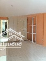 Bán Nhà Phô Nguyễn Chí Thanh - Ngõ Kinh Doanh - Ô Tô Tránh Nhau - Diện Tích 40M2 Giá Chỉ 15,6 Tỷ