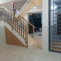 Nhà rất đẹp 1 trệt 1 lầu đúc có sân hông cửa sau cổng phụ tan thới hiệp