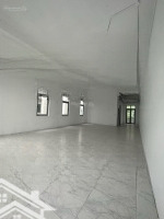 Cho Thuê Nhà 3.5 Tầng Thông Sàn Gần Vinhomes Long Biên
